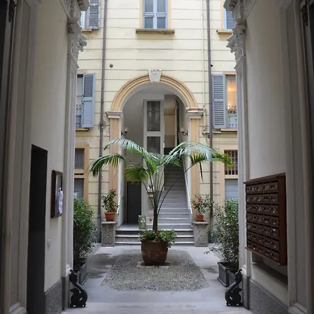 In Palazzo Storico * Mailand